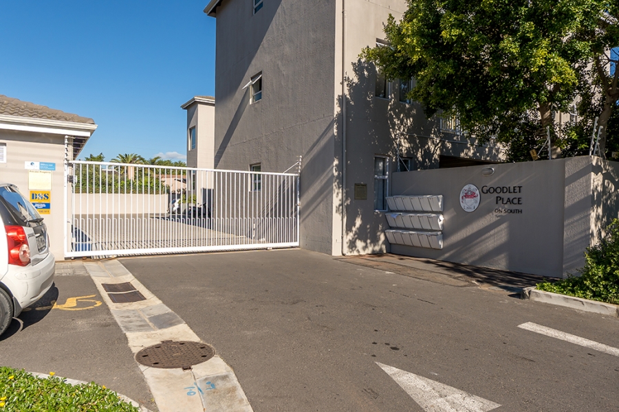 2 Bedroom Property for Sale in Table View Western Cape